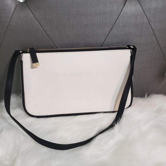 Calvin Klein white crossbody bag - Picture 6 of 16